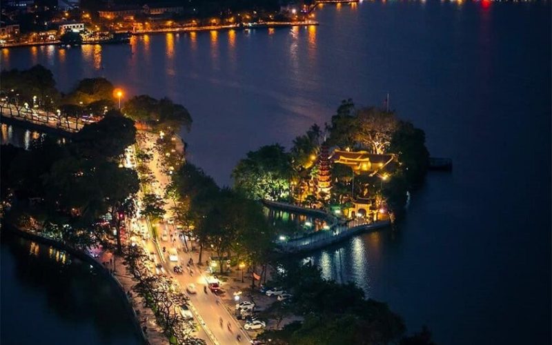 Discover Hanoi at Night
